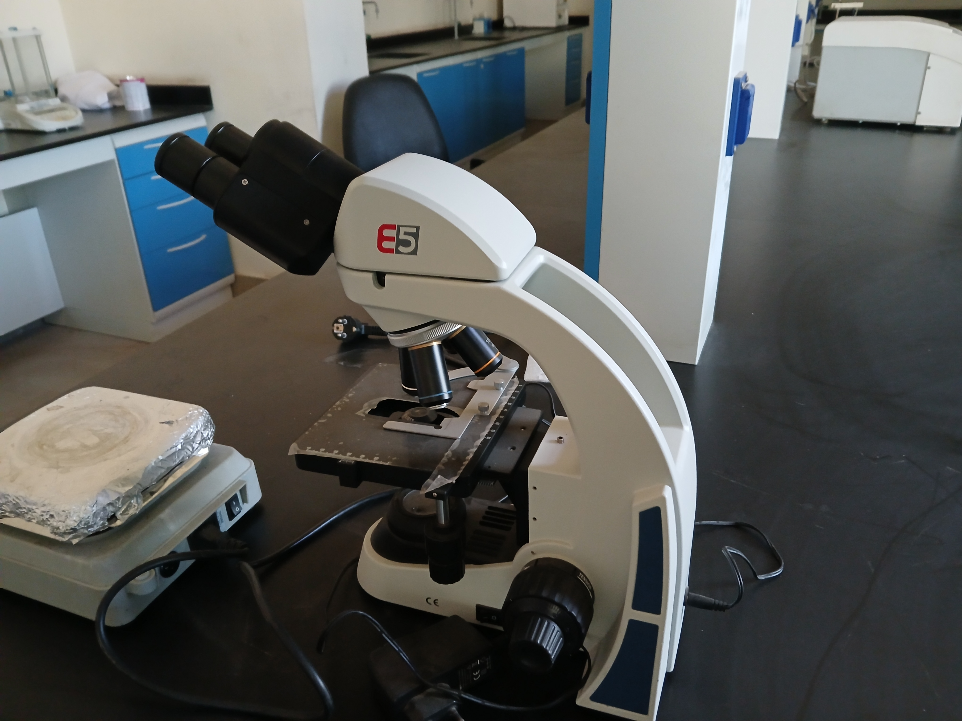 Optical microscope